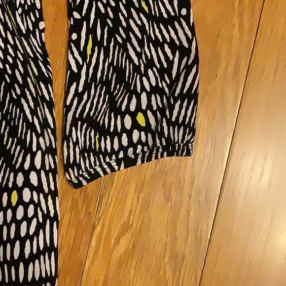 Multiples black and white blouse, great condition, size large. - Picture 5 of 6